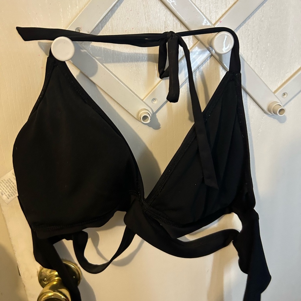 X-Large, black, neck and back string tied bikini top.